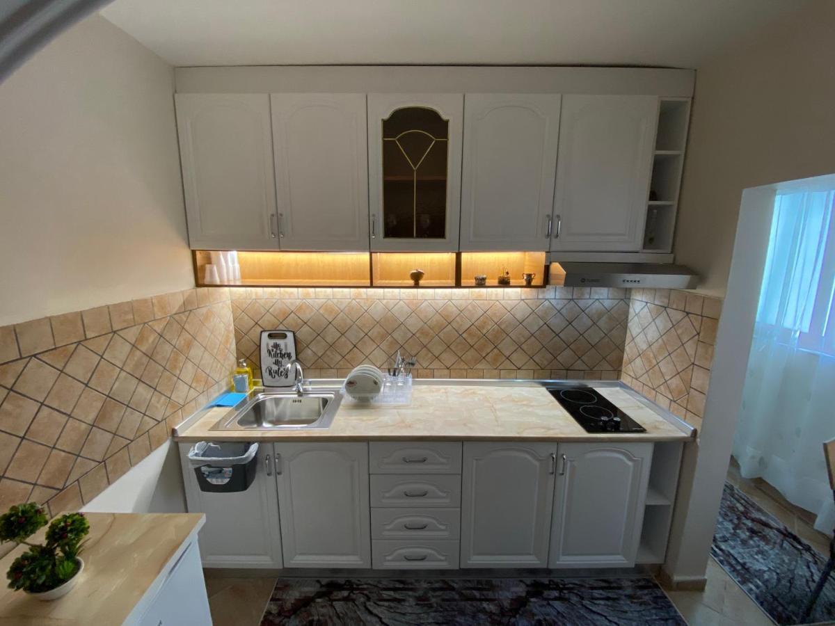 Lucas Apartment 2 تيرانا المظهر الخارجي الصورة