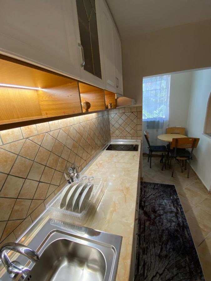 Lucas Apartment 2 تيرانا المظهر الخارجي الصورة